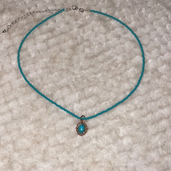 Turquoise hand-made beaded necklace adjustable - Picture 4 of 4
